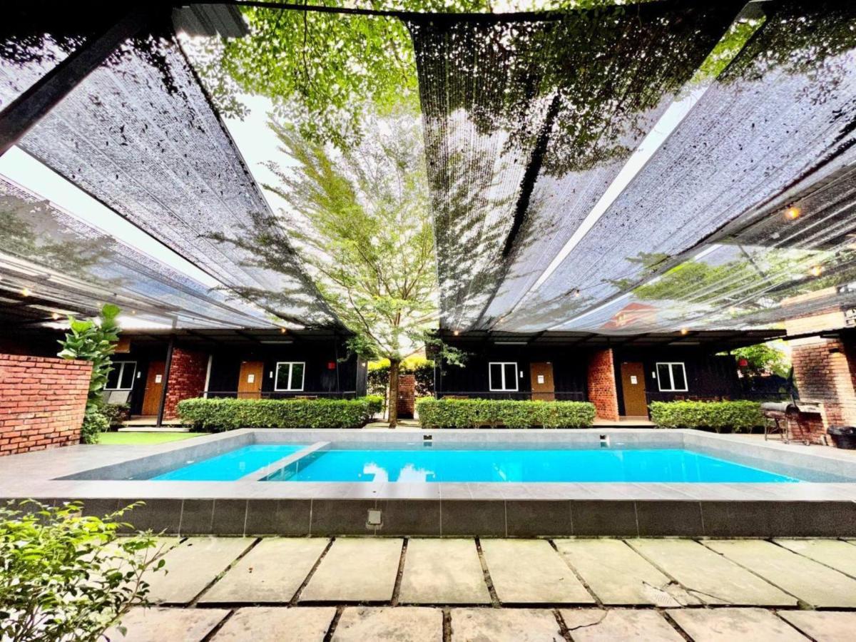 Petak Padin Cottage By The Pool, Kepala Batas  Exterior photo